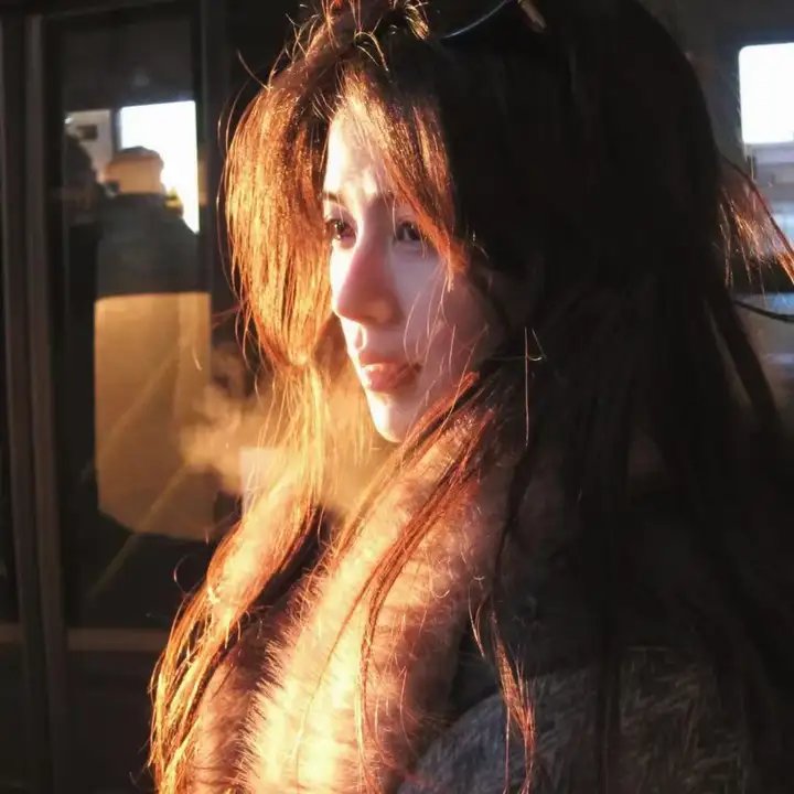 俏探女娇娃